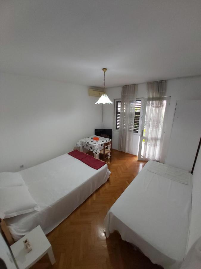 Apartments Maki Tivat Buitenkant foto