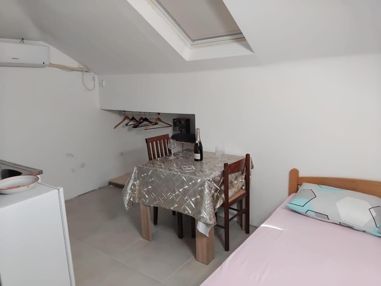 Apartments Maki Tivat Buitenkant foto